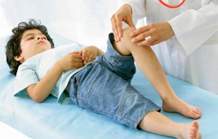 Провоцирующие факторы развития аллергического артрита у взрослых и детей: действенные варианты терапии и прогноз выздоровления